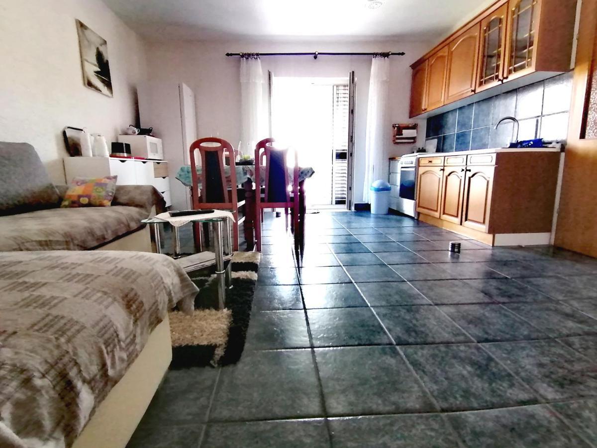 Apartman Canaki Сплитска Экстерьер фото